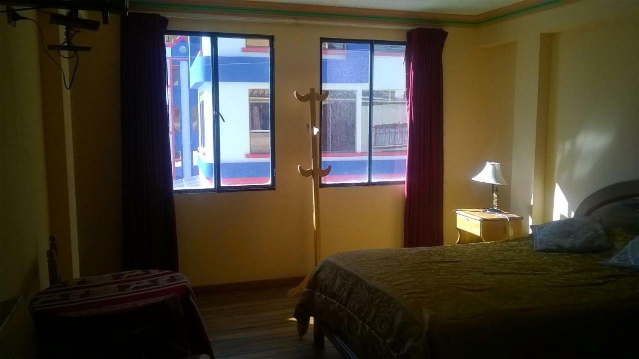 Hostal Real Los Andes Del Lago Copacabana  Esterno foto